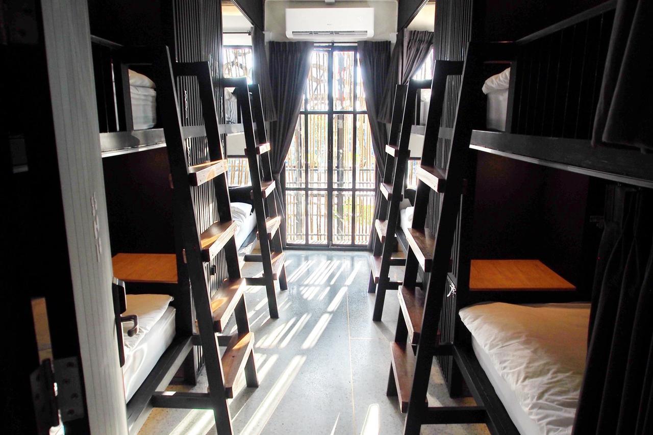 Chingcha Bangkok Hostel Eksteriør bilde