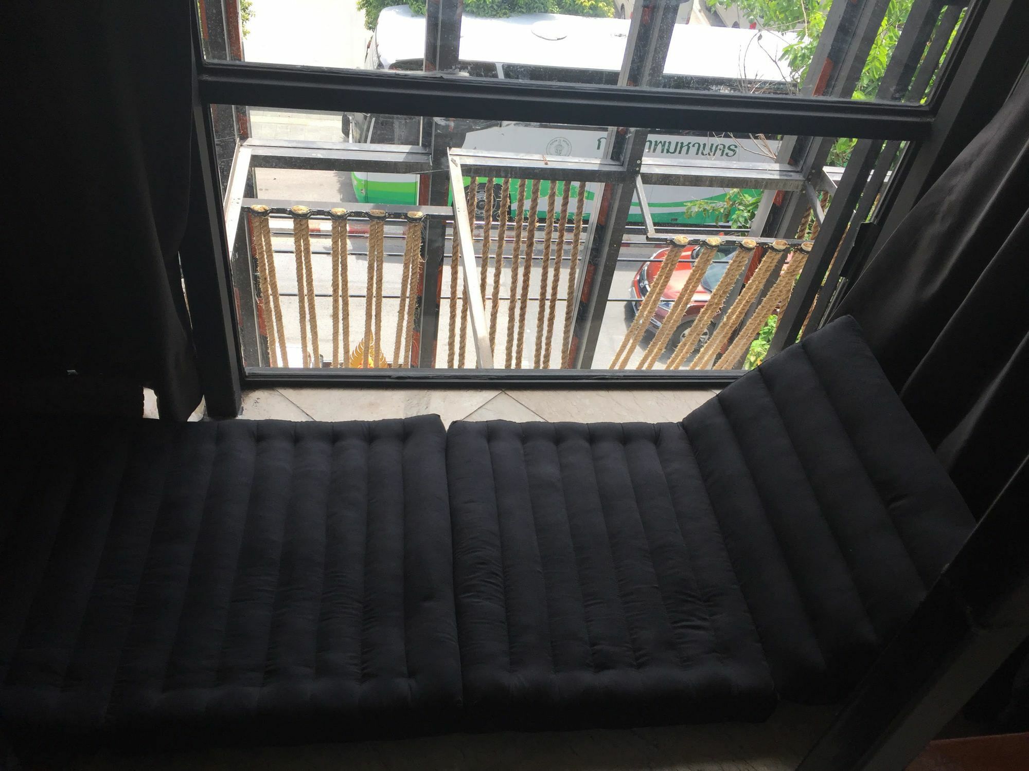 Chingcha Bangkok Hostel Eksteriør bilde